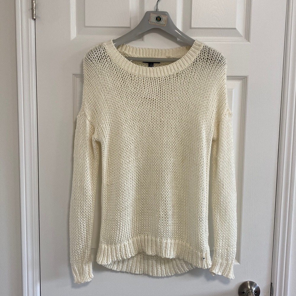 American Eagle Cream Sweater - BNWT